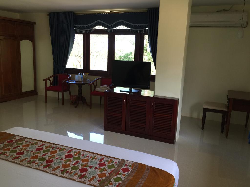 Champasak Palace Hotel Pakse Exterior foto
