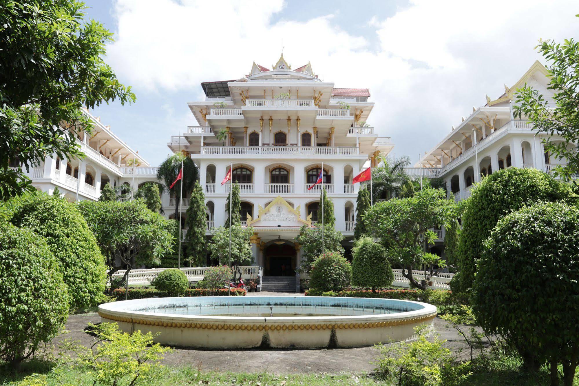 Champasak Palace Hotel Pakse Exterior foto